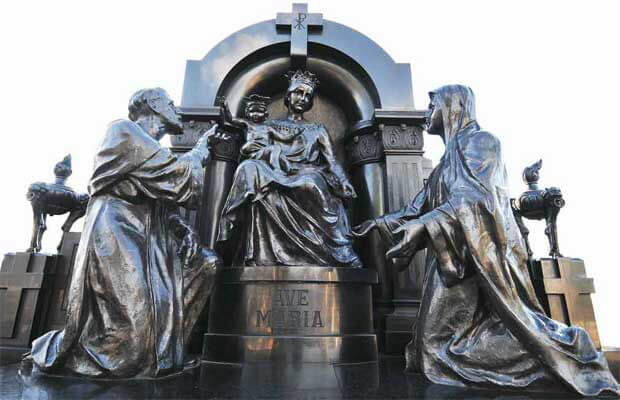 Jazigo reformado no Cemitério do Bonfim